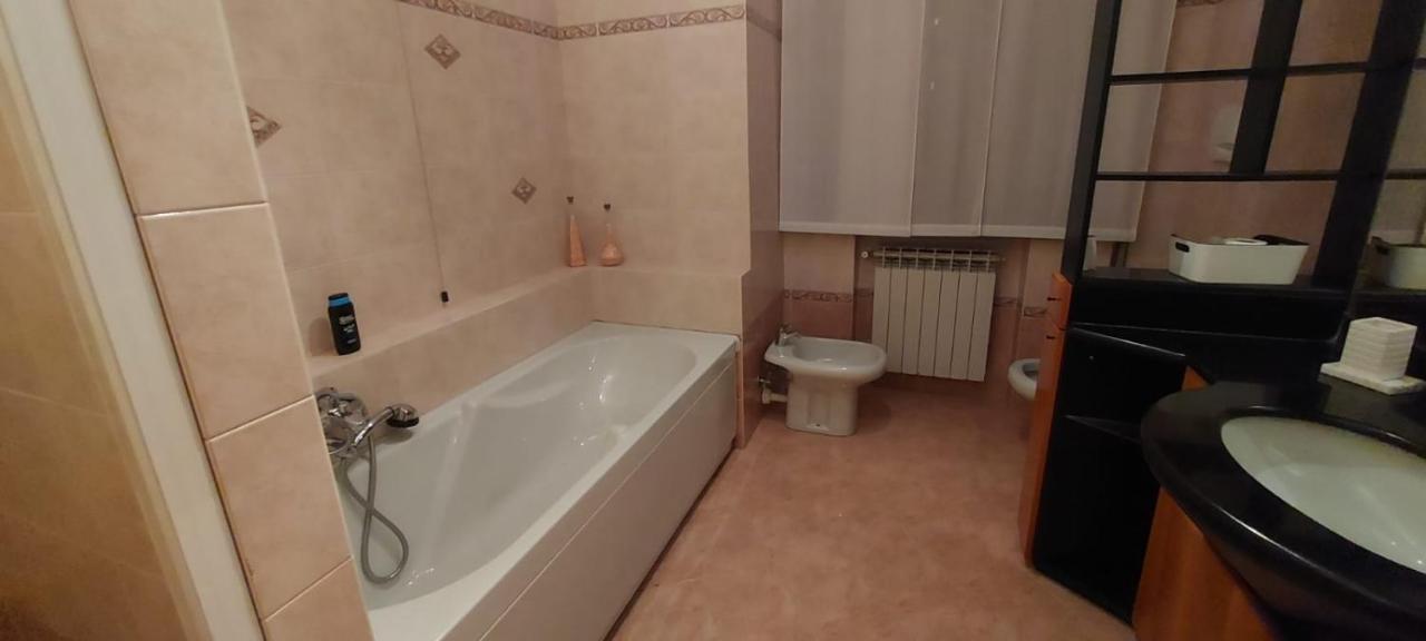 Casa T.U.A. Apartment Sale Marasino Ngoại thất bức ảnh
